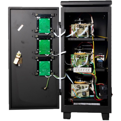 Стабилизатор напряжения Ресанта АСН-6000/3 черный