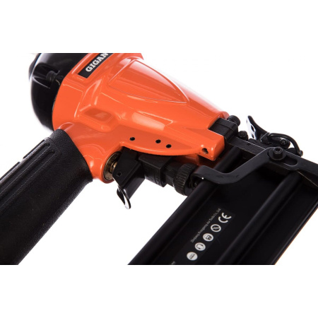 Пневмопистолет гвоздезабивной Gigant NG50