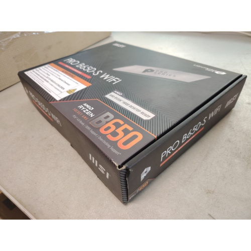 УЦ MB sAM5 MSI PRO B650-S WIFI AMD B650 4xDDR5 ATX AC`97 8ch(7.1) 2.5Gg RAID+HDMI+DP (плохая упаковка, перепрошивка BIOS)