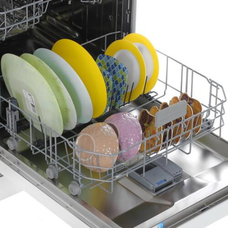 Посудомоечная машина Beko BDFN36522WQ белый