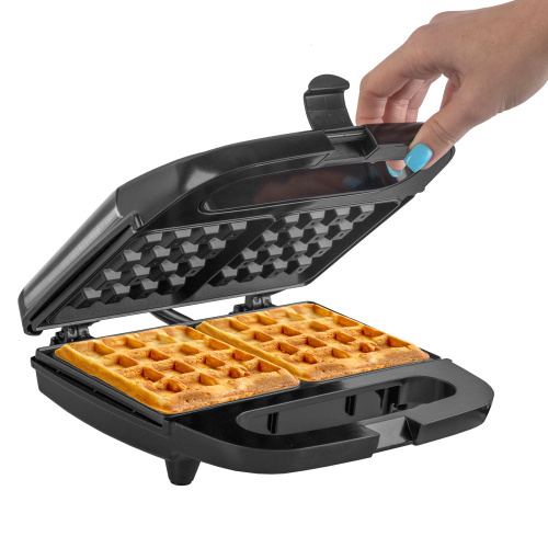 Вафельница Endever Skyline WM-21 черный/стальной